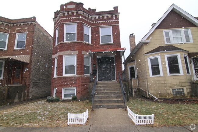 Building Photo - 4025 W Cornelia Ave Rental