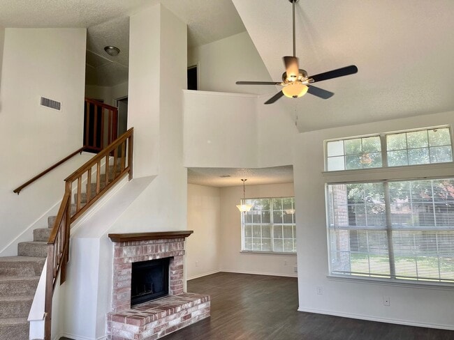Photo - Nice 2 Story Home in Arlington ISD