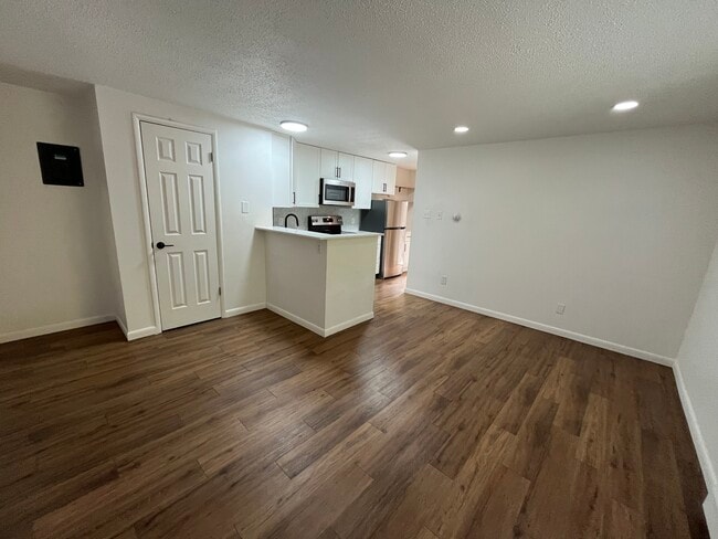 Photo - 165 S Clarkson St