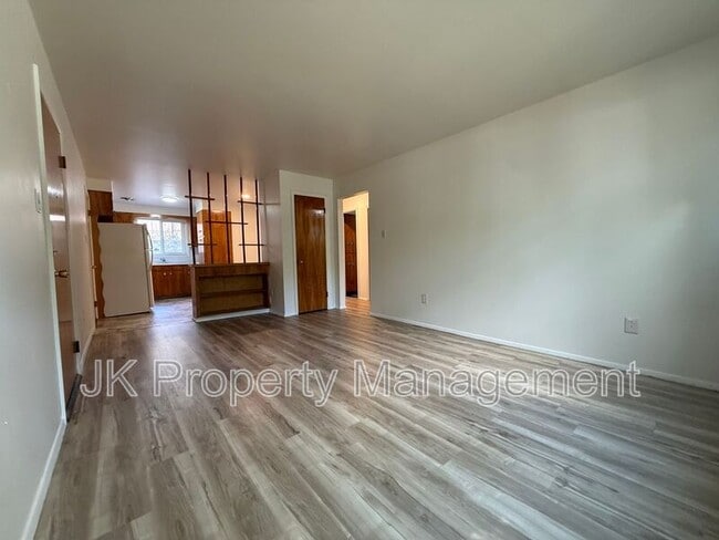 Photo - 15 11th St S Unit #03
