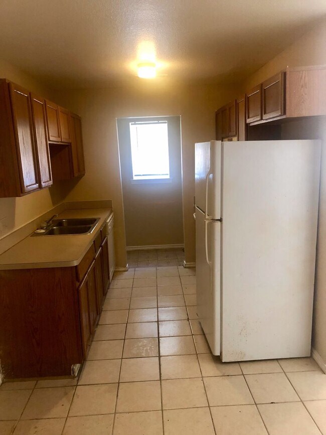 Photo - 3328-3330 Bright St Unidad 3330