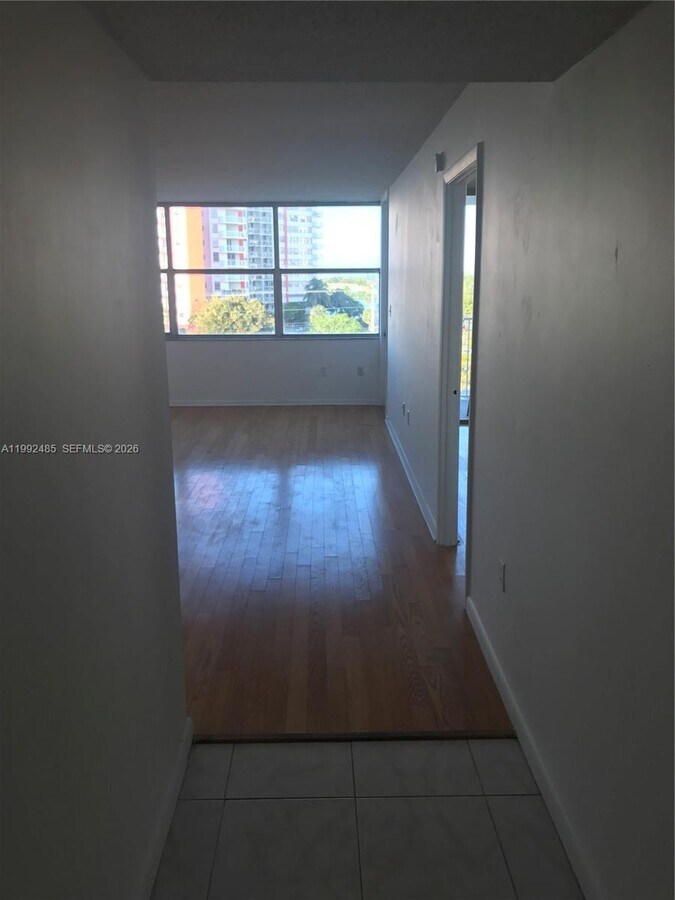 Photo - 1200 NE Miami Gardens Dr Unit 504W