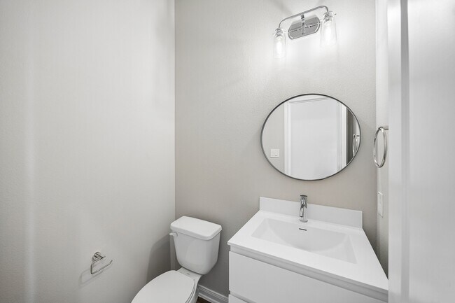 Photo - 206 Clark Rd