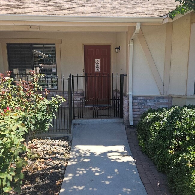 Photo - 3 bedroom 2 bath Home in East Modesto on Quiet Cul de Sac