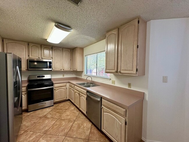 2506 Tierra Blanco Trail