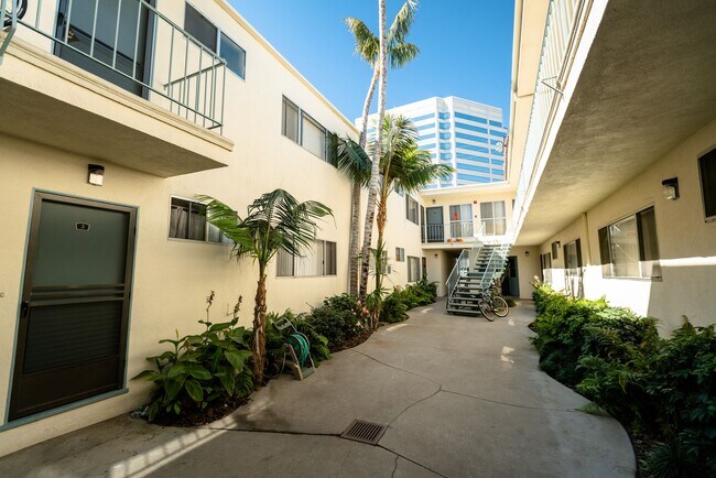 Photo - 12323 Texas Ave Apartments