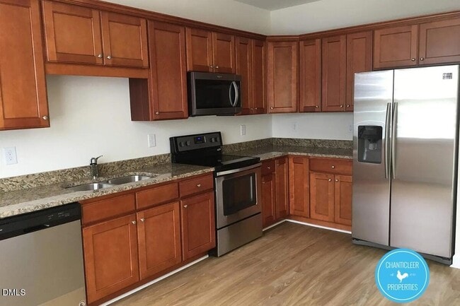 Photo - 136 Sunnyview Ln