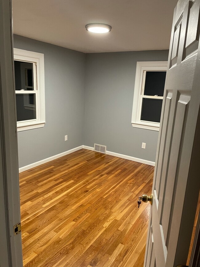 Photo - 85 N Branch Pky