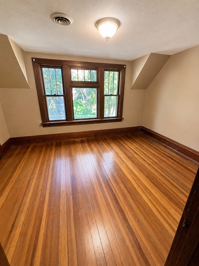 Photo - Charming 3 Bedroom 1 Bath Home in Owatonna