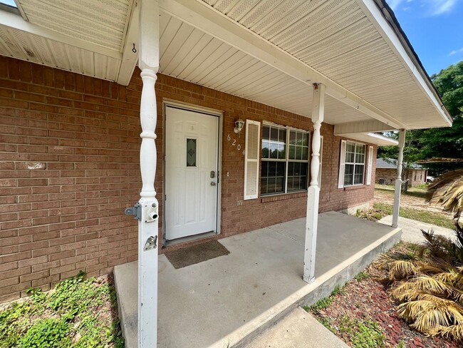 NICE 3B3/1BA - MINUTES FROM NAS WHITING FI... - NICE 3B3/1BA - MINUTES FROM NAS WHITING FI... Casa