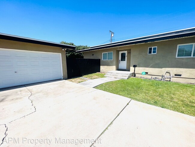 3 br, 1.5 bath House - 9927 Overest Ave - 3 br, 1.5 bath House - 9927 Overest Ave