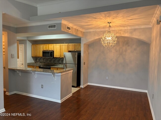 Photo - 10075 GATE N Pky Unit 2413