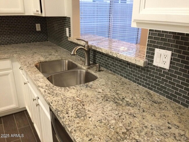 Photo - 2240 E Aire Libre Ave