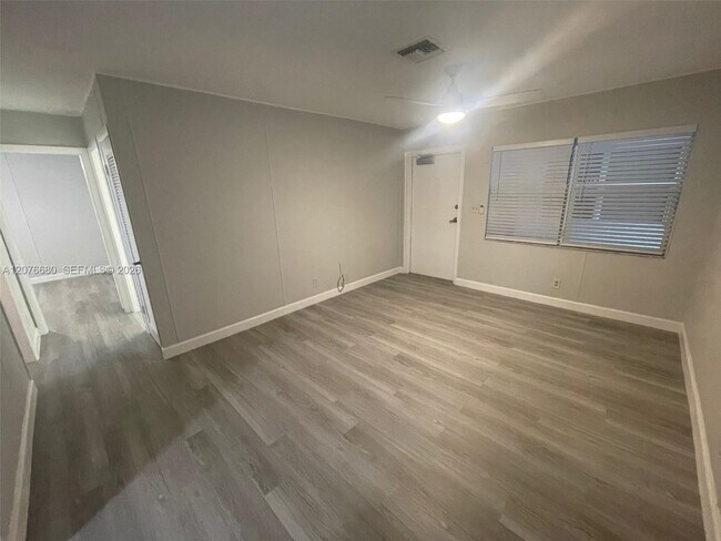 Photo - 1077 SE 22nd Ave Unit N8
