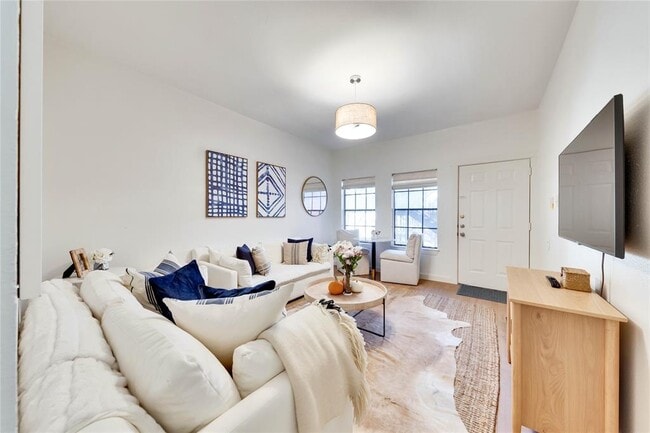 Photo - 2216 San Gabriel St Unit 204