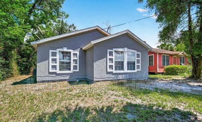 Photo - 4225 Morrison St