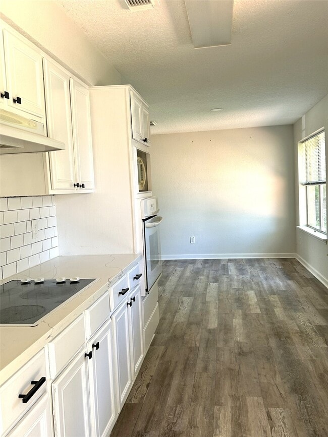 Building Photo - 128 Shadylawn St Rental