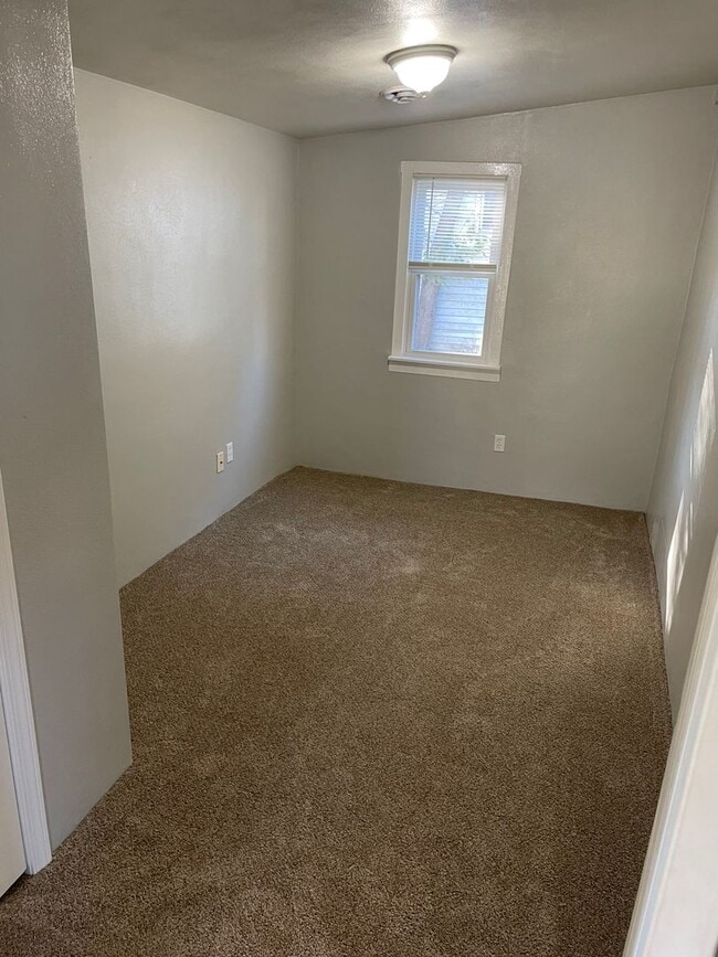 Photo - 2 Bed 1 Bath with Garage