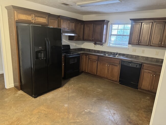 Photo - 945 Wineberry Rd