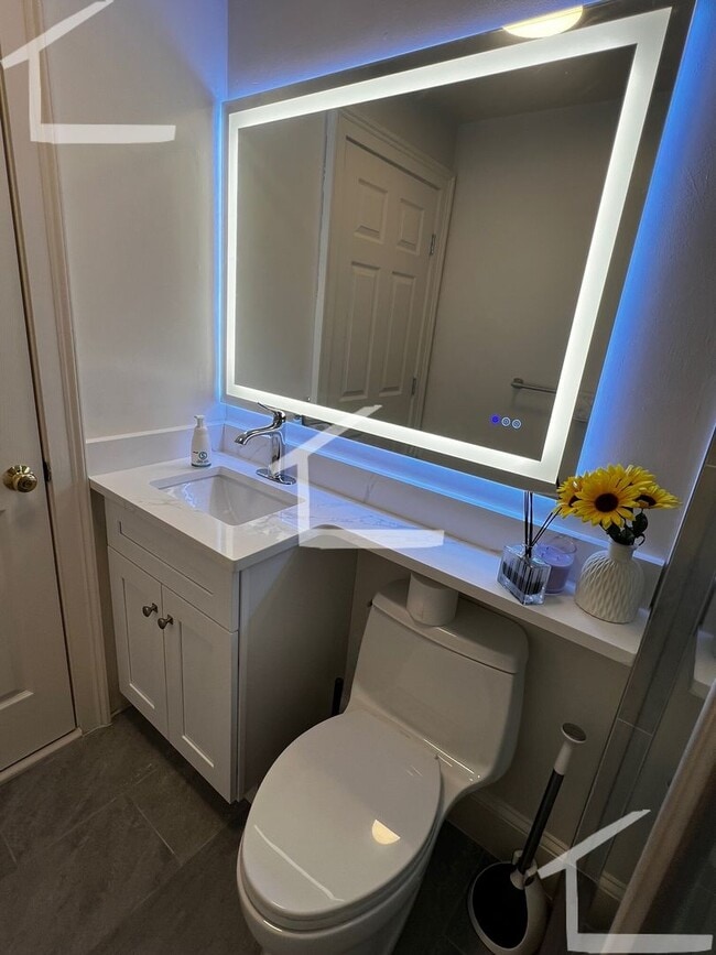 Photo - 3 Bed 1 Bath close to BU available Now