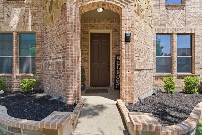 Photo - 5308 Sandstone Ln