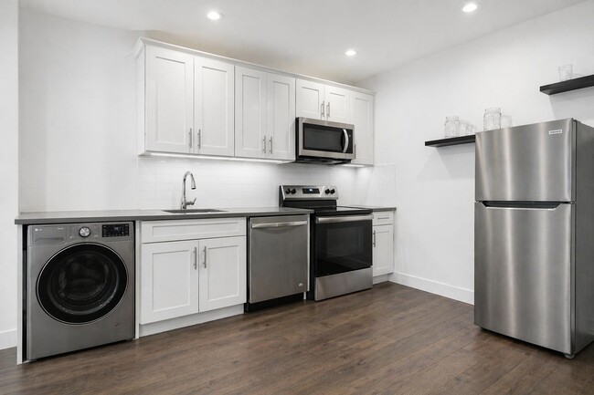 Photo - 346 W 52nd St Unit 4D