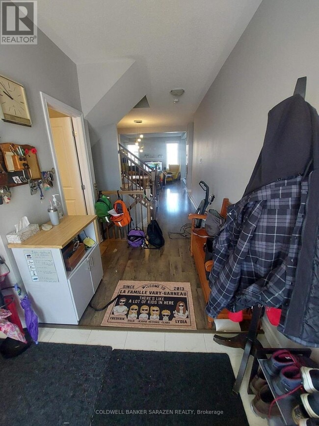 Photo - 614 Hamsa St
