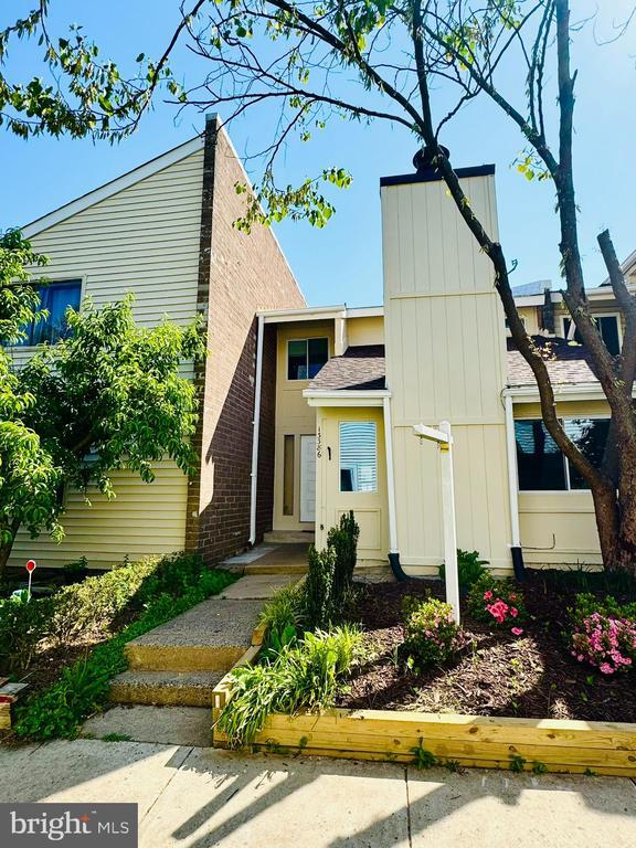 Building Photo - 13386 Hungerford Pl