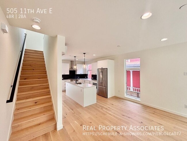 Photo - 505 11th Ave E