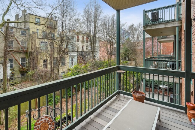 Photo - 61 Grand St Unidad 2C Rental