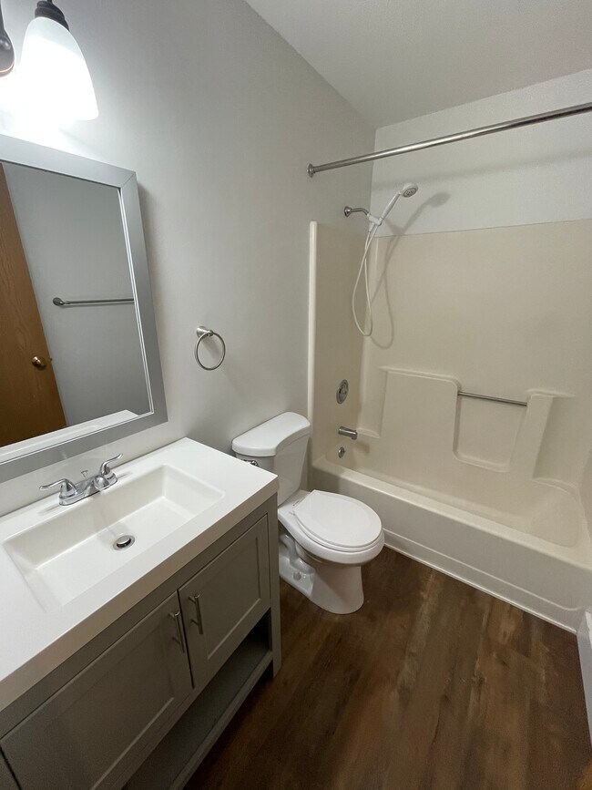 Photo - Highland Meadows Unidad 209