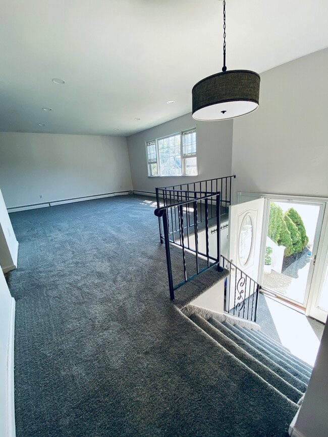 Photo - 17 Aldrich St Unit 3bd 2full baths