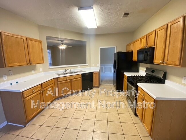 Photo - 183 Weatherstone Dr