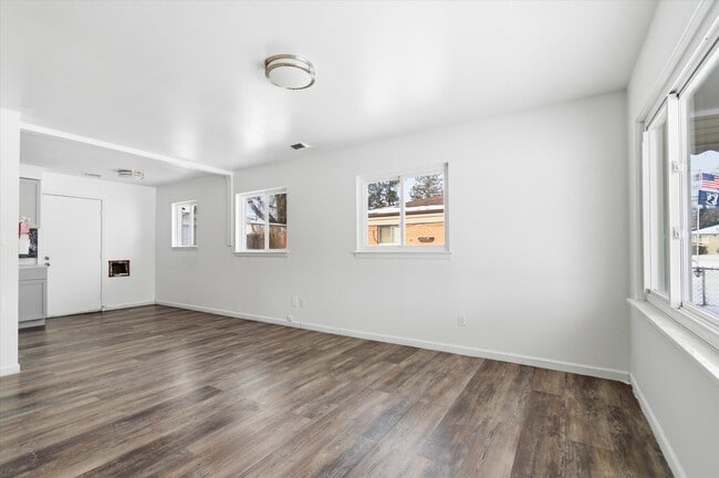 Photo - 1310 Jeff St