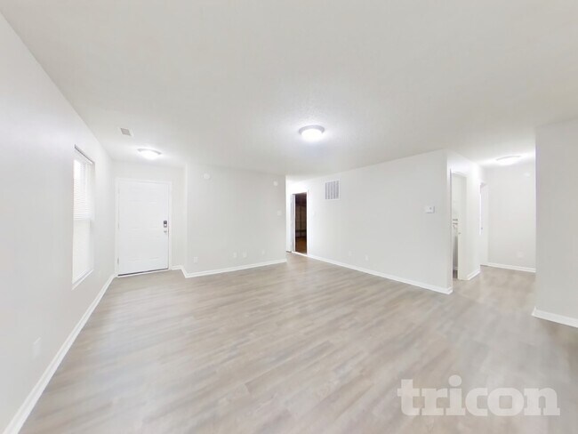 Photo - 10818 Wymm Ln