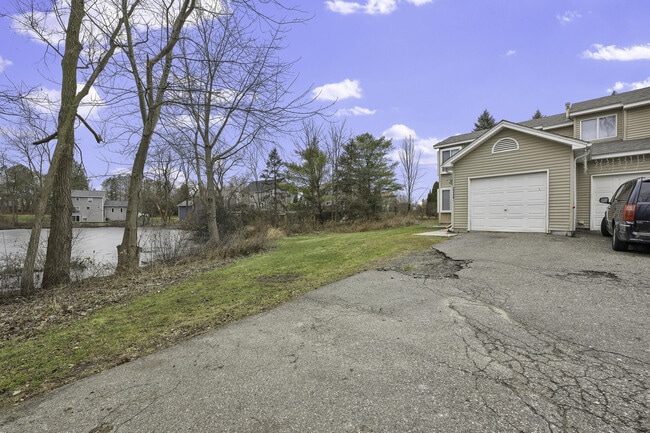 Photo - 2245 S Commerce Rd