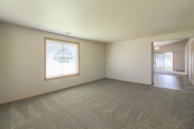 5108 Montague Ln