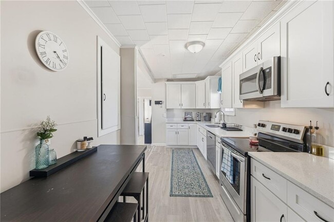 Photo - 213 St Louis Ave