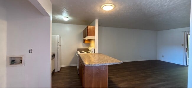 Photo - 6400 Starbrook Dr