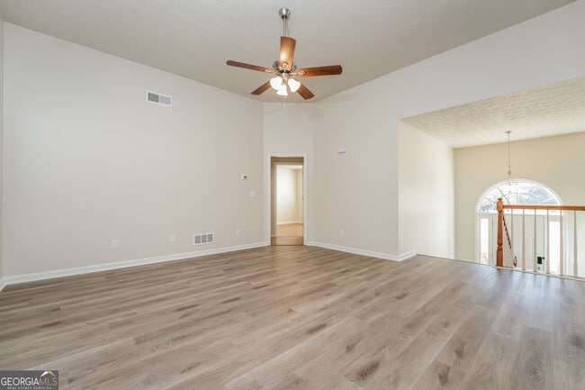 Photo - 220 Alcovy Way