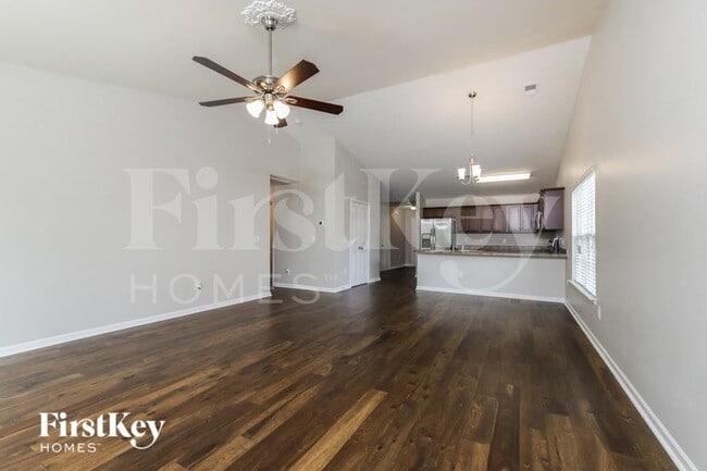 Photo - 1049 Solstice St