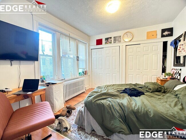 Photo - 130 Brainerd Rd Unit 1