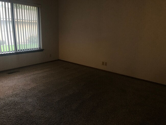 Photo - LAKEFRONT Condo Style Living!