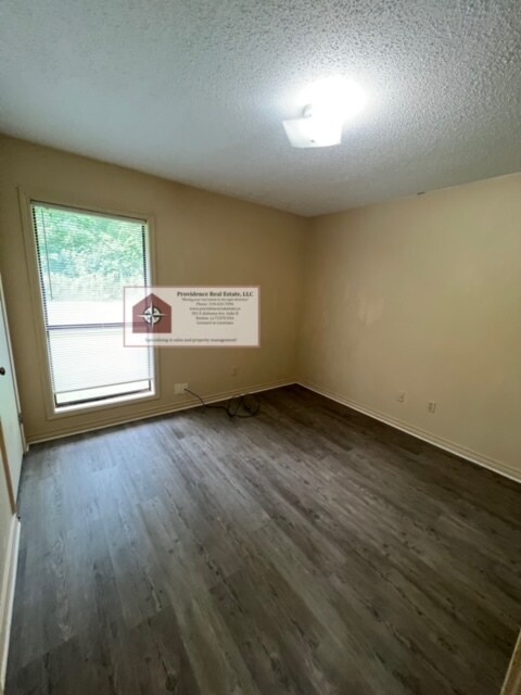 Photo - 3102 Courtney Ave Casa