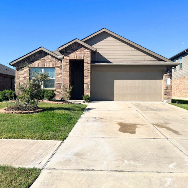 Front of the house - 8310 Rose Petals Ln House