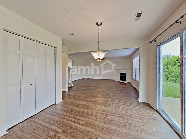Photo - 615 Blossom Hill Dr