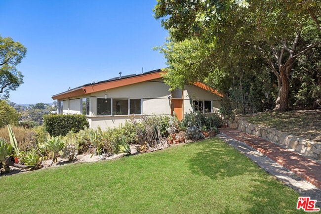 2021 Park Dr