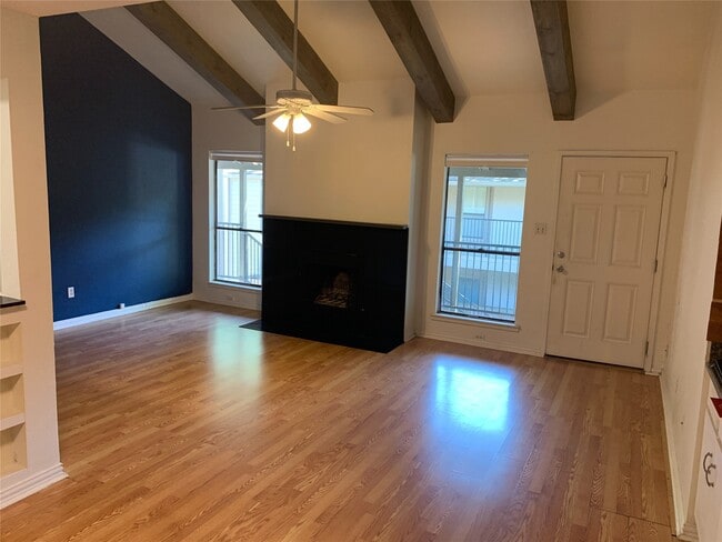 Photo - 1100 Augusta Dr Unit 18