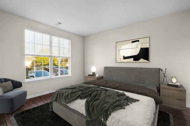 Photo - COLUMBIA COURT, LLC