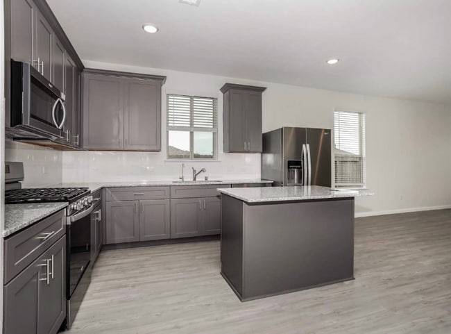 Photo - 5936 Maltessa Dr